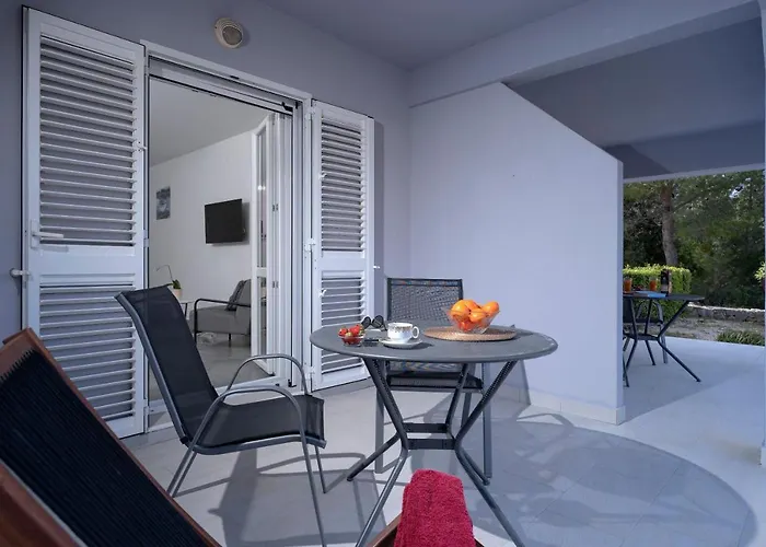 Serenity 4* חוואר