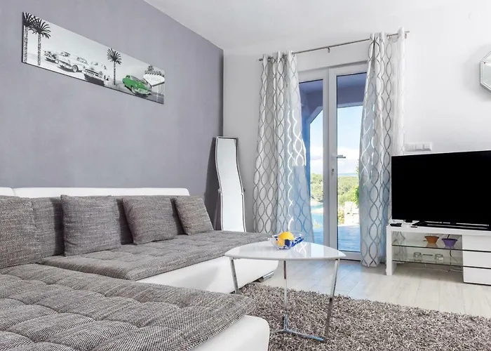 Serenity בית הארחה