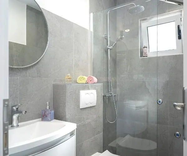 Serenity 招待所 赫瓦尔